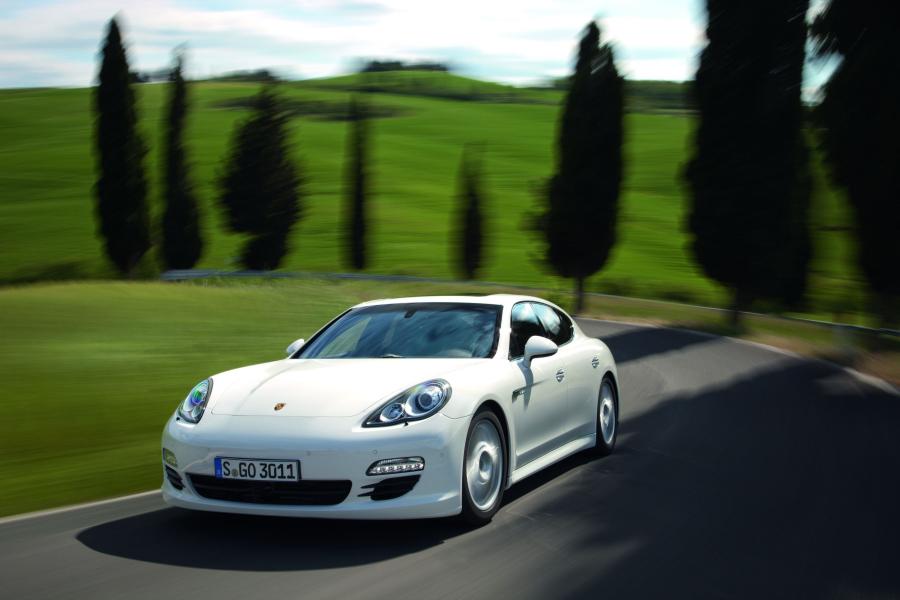  Porsche Panamera Diesel 2011 года  (фото 21 из 37)